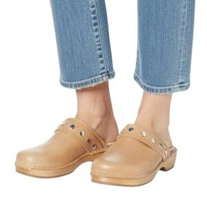 Polo by Ralph Lauren Women’s Clog Studded Vachetta in Natural Leather Size 9